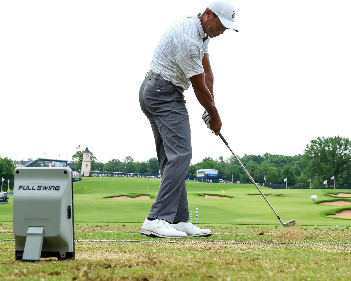 Full Swing Kit Golf Portable Outdoor & Indoor Launch Monitor - Tested & Trusted by Tiger Woods